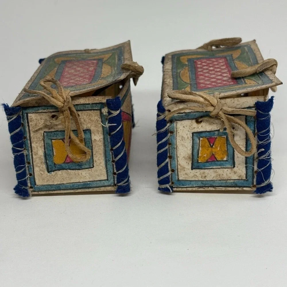 Mid 1900s‎ (2) HandPainted Toy Doll Parfleche Trunks Trinket Boxes Sioux Indian